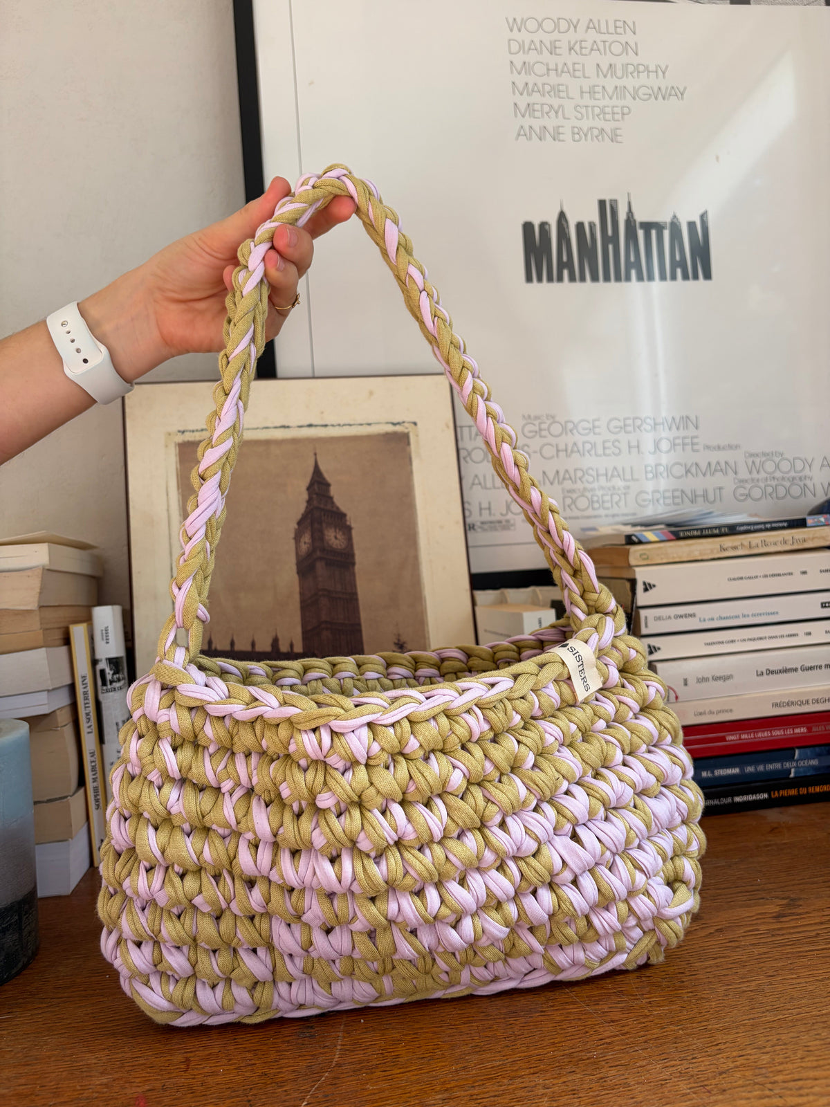 Petit sac épaule en crochet vert pistache et lavande avec anse tressée, fait main en coton recyclé