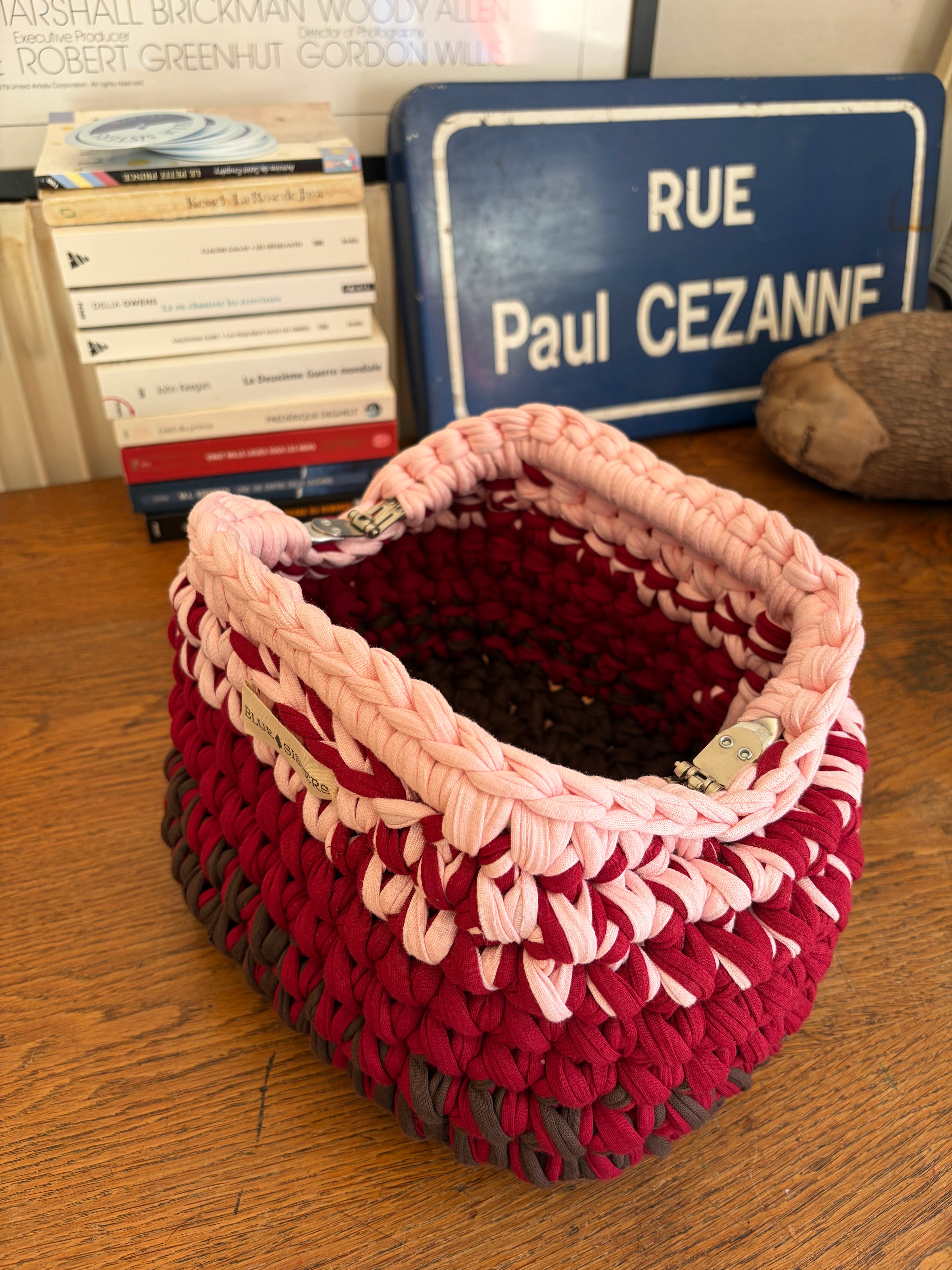Pochette clutch en crochet bordeaux, chocolat et rose pâle, faite main en coton recyclé
