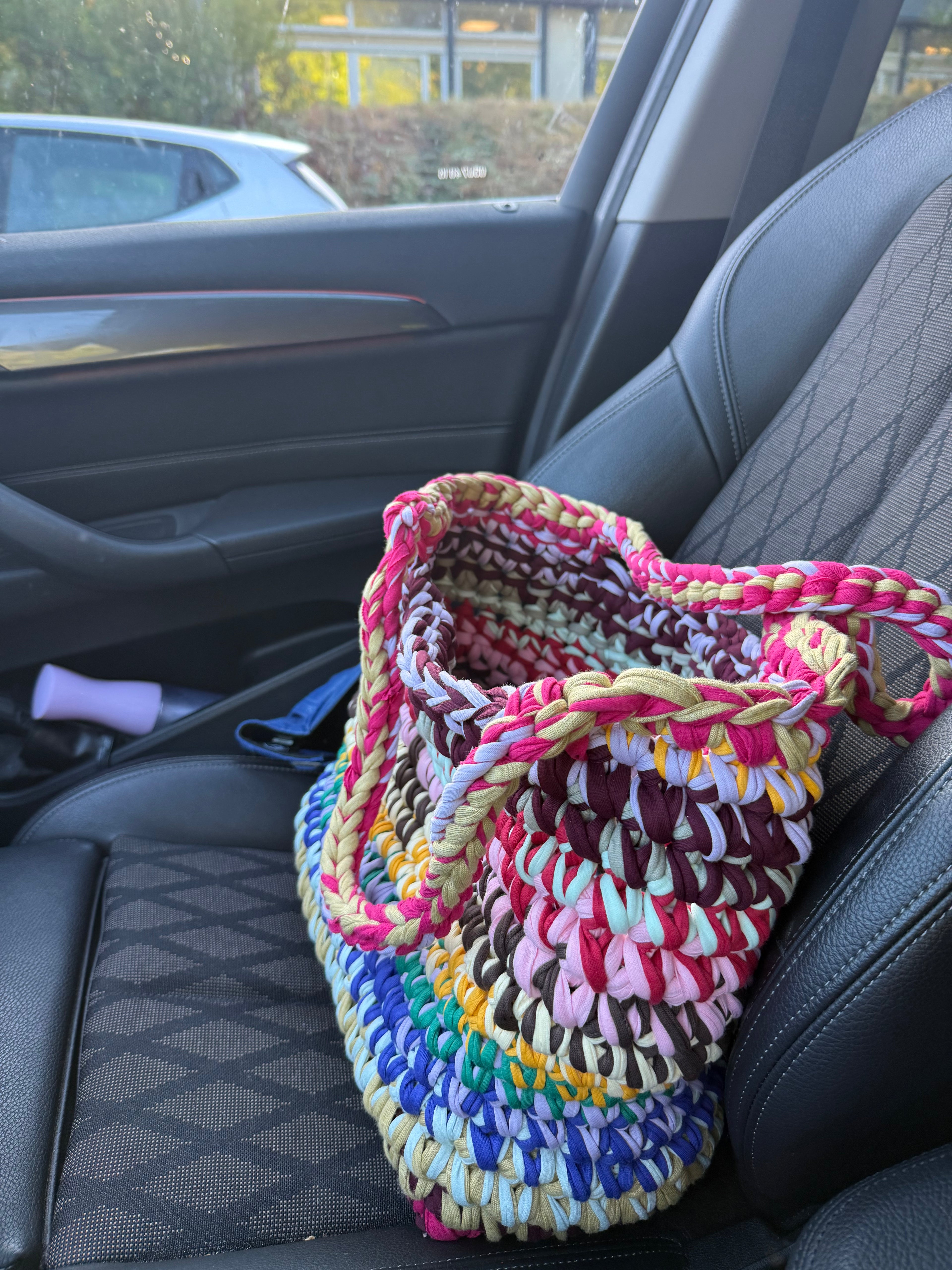 Grand sac cabas en crochet multicolore, fait main en coton recyclé