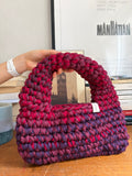 Sac à main en crochet framboise, prune et violet avec grosse anse arrondie, fait main en coton recyclé